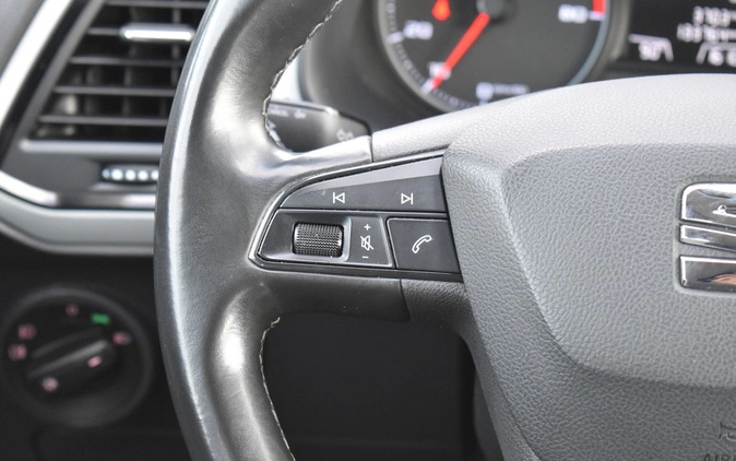 Seat Ateca cena 49900 przebieg: 133728, rok produkcji 2017 z Poznań małe 781